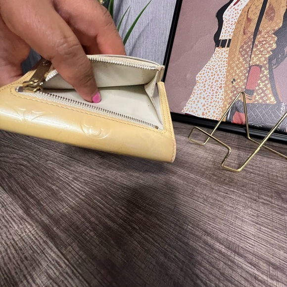 Louis Vuittion Koala vernis trifold wallet - Picture 9 of 10